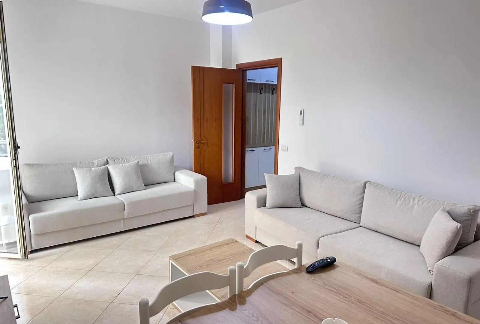 White Sea View Apartment Vlorë